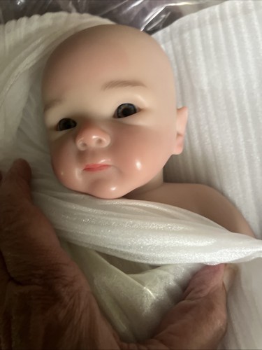 Reborn silicone baby - reborn,